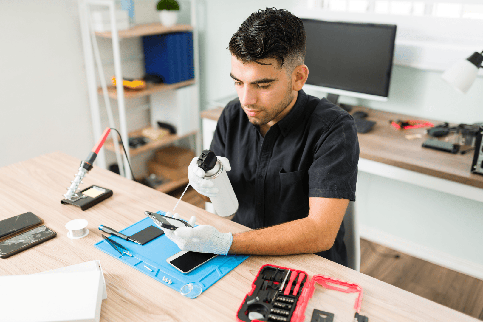 Apple Mobile Repair: Why Professional Services Are Worth It