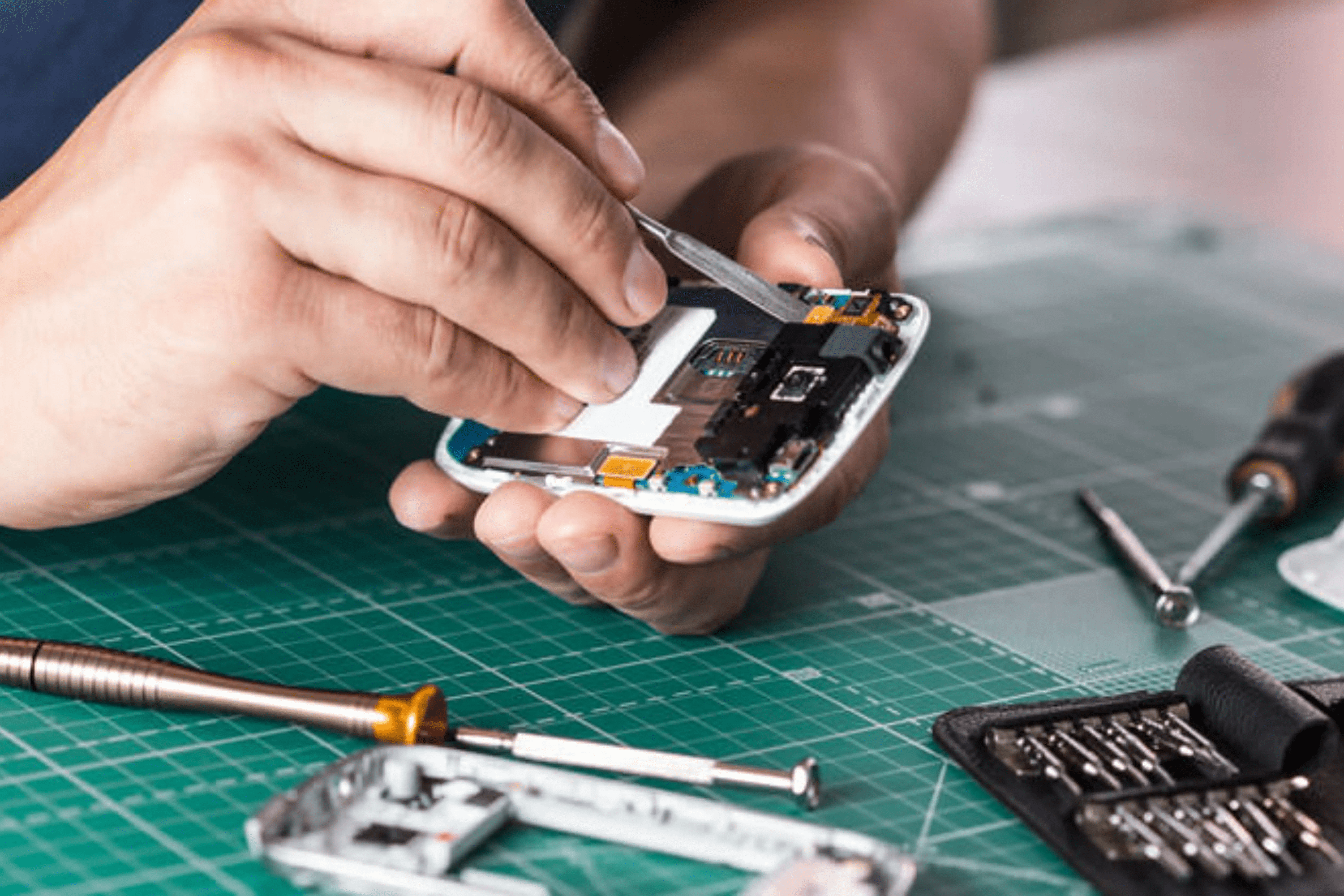How to Prepare Your Phone Before Giving It for Repair (Backup & Security Checklist)
